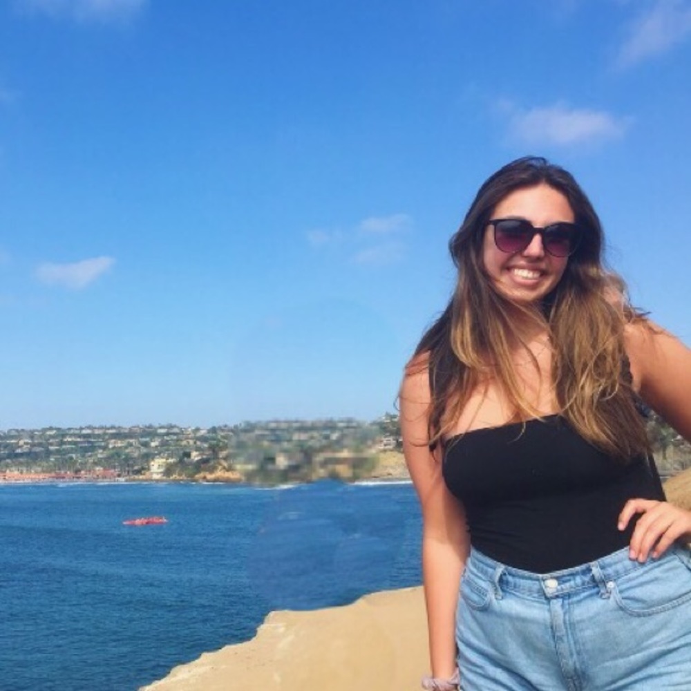 Meet your Posher, Laura
